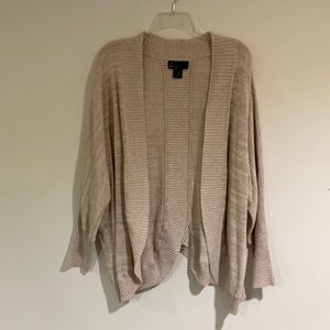 Lane Bryant Women’s Cream/Tan Tulip hem cardigan, long sleeve, size 26/28